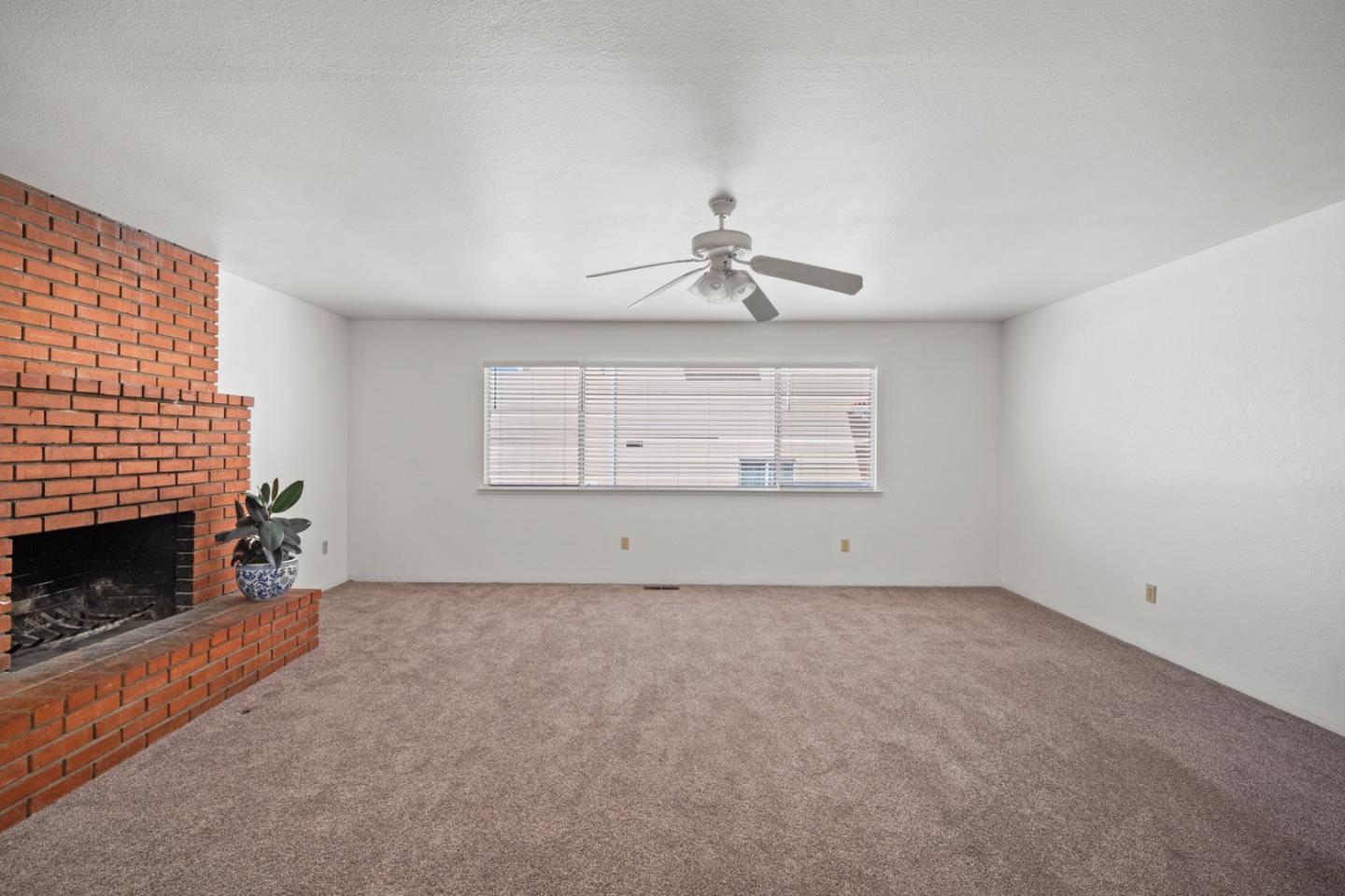 1124 Hamilton Avenue, SEASIDE, CA 93955