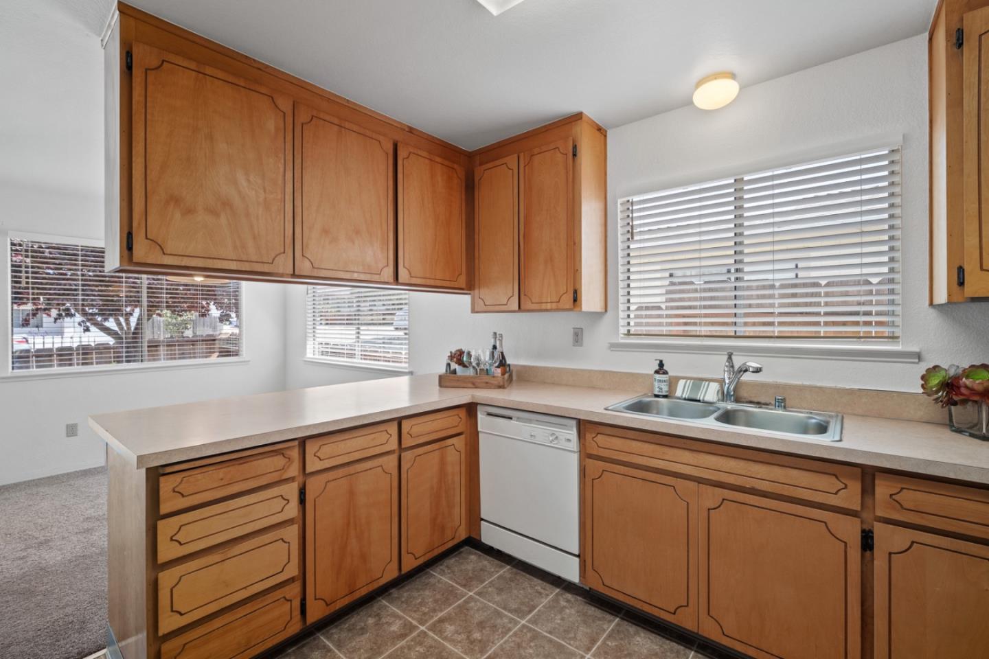 1124 Hamilton Avenue, SEASIDE, CA 93955