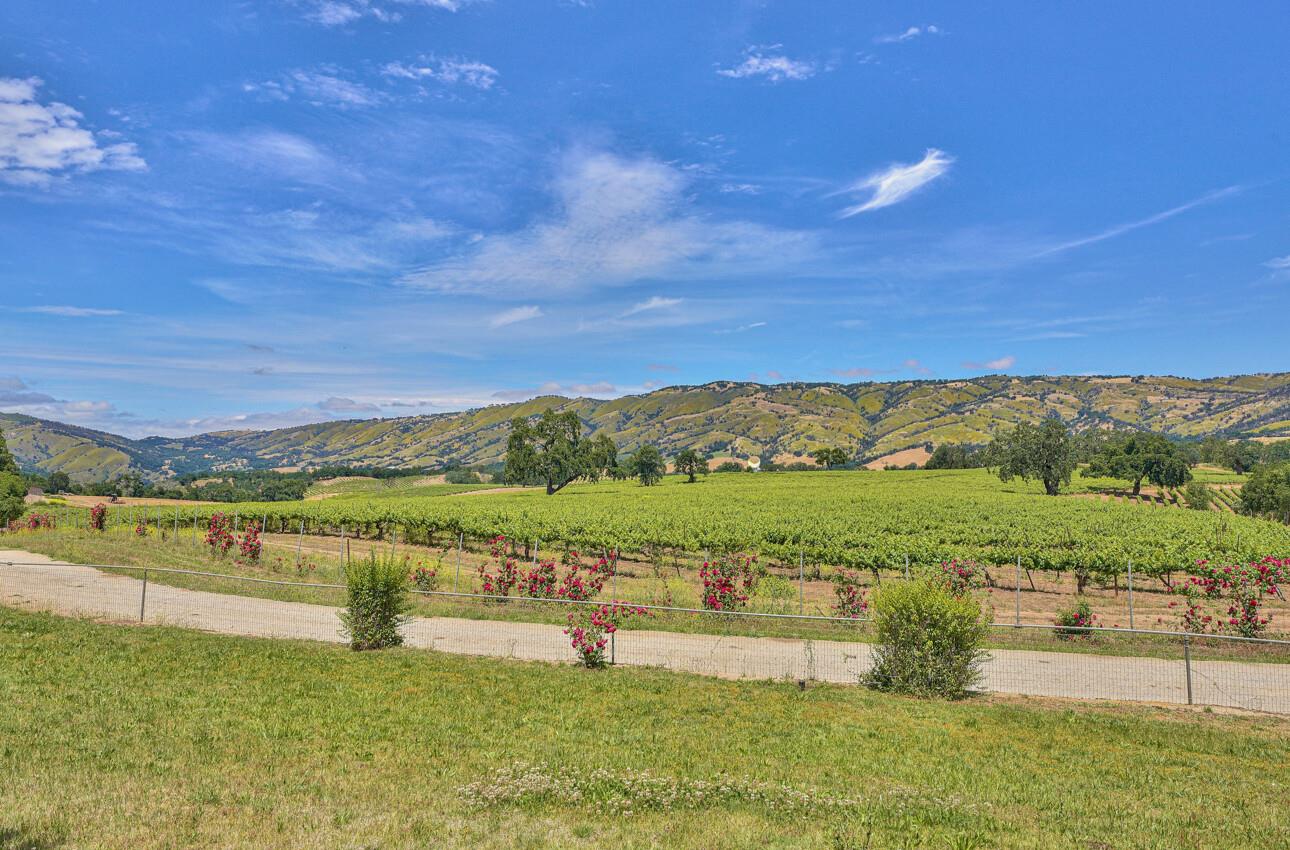 18820 Cachagua Road, CARMEL VALLEY, CA 93924
