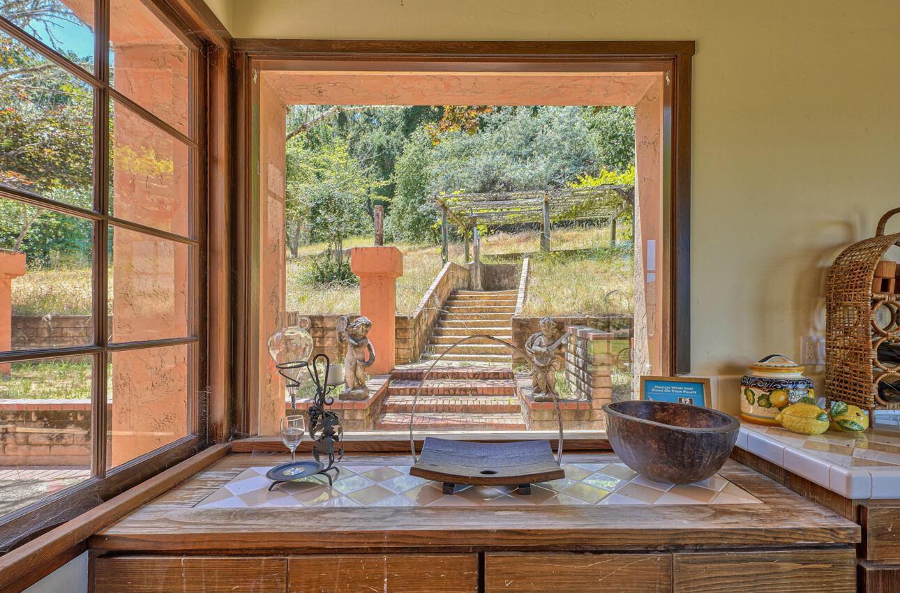18820 Cachagua Road, CARMEL VALLEY, CA 93924