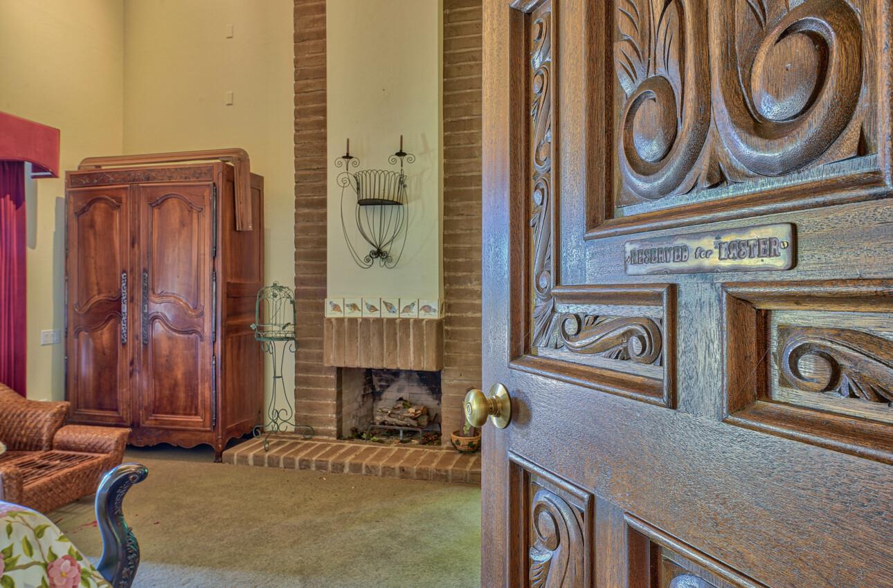 18820 Cachagua Road, CARMEL VALLEY, CA 93924
