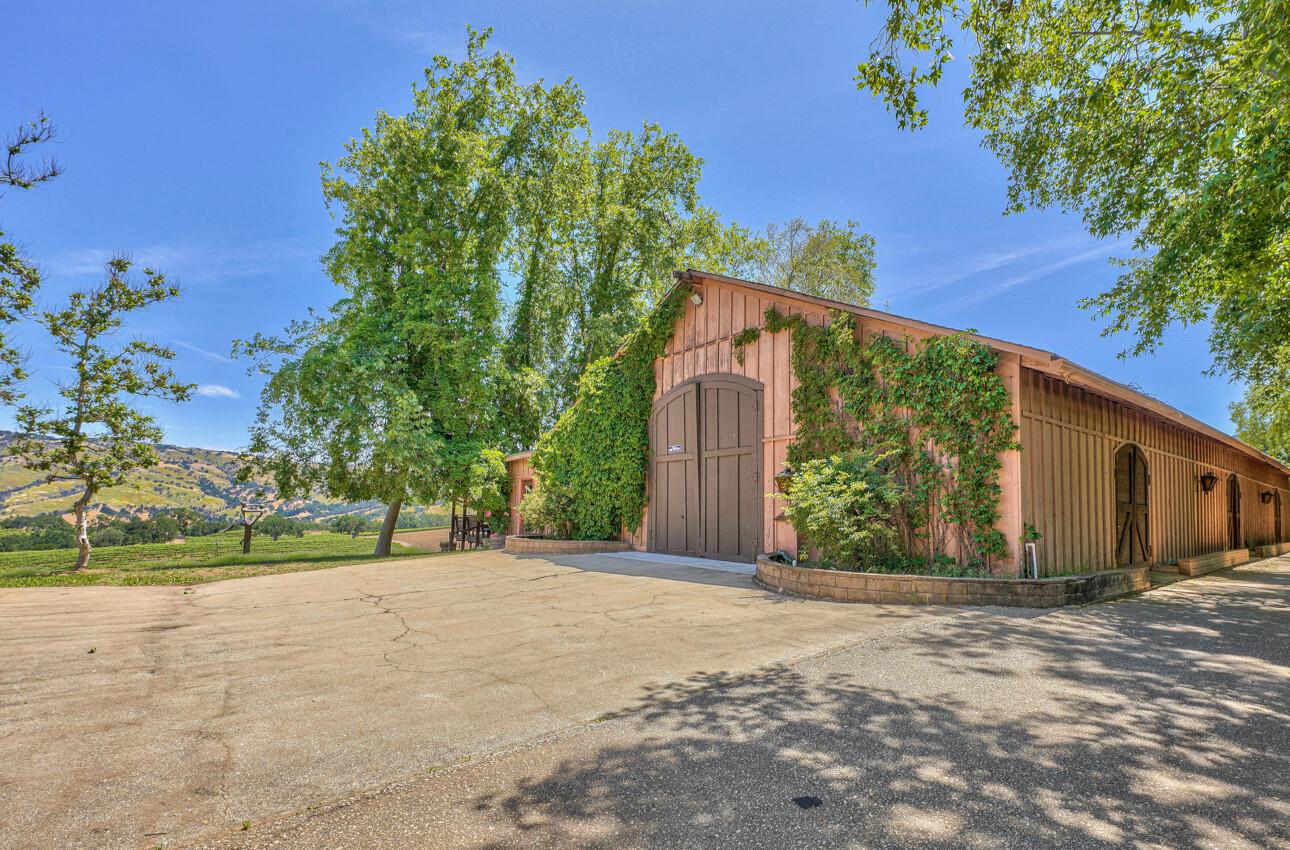 18820 Cachagua Road, CARMEL VALLEY, CA 93924