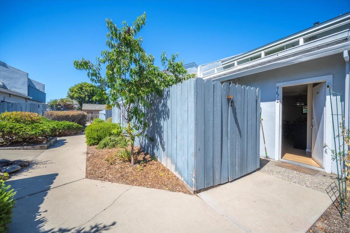 967 Hilby Avenue D, SEASIDE, CA 93955