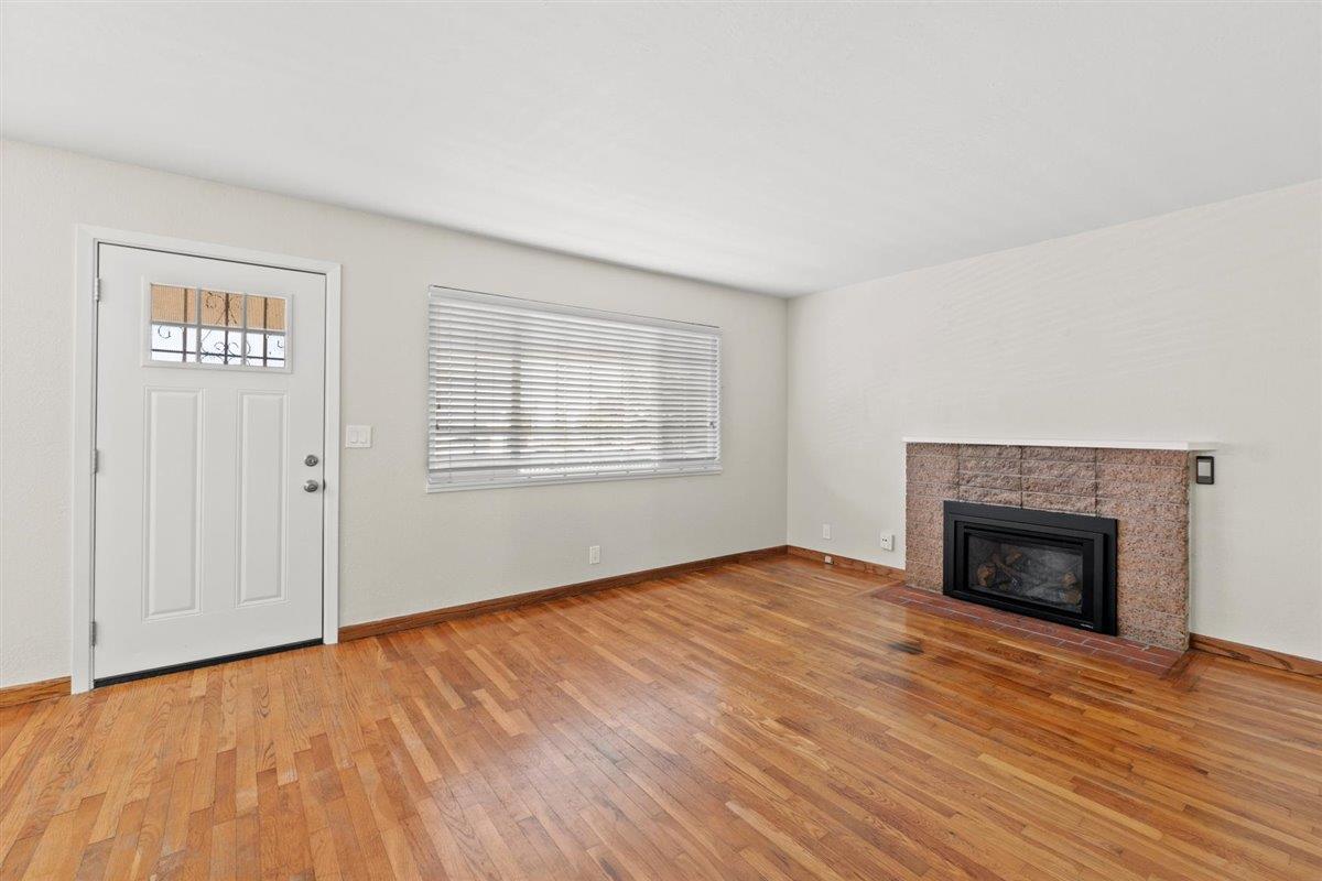 1342 Vallejo ST