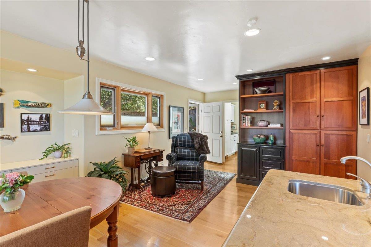 5 Walter Colton DR