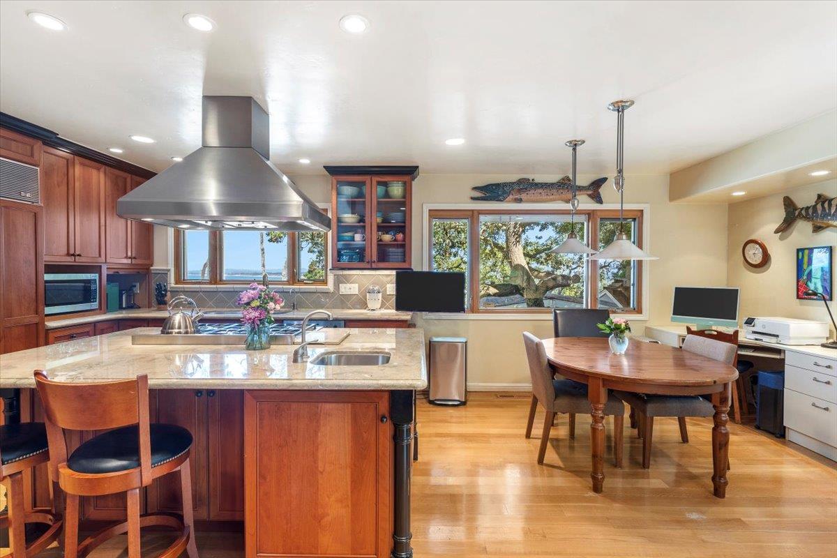 5 Walter Colton DR