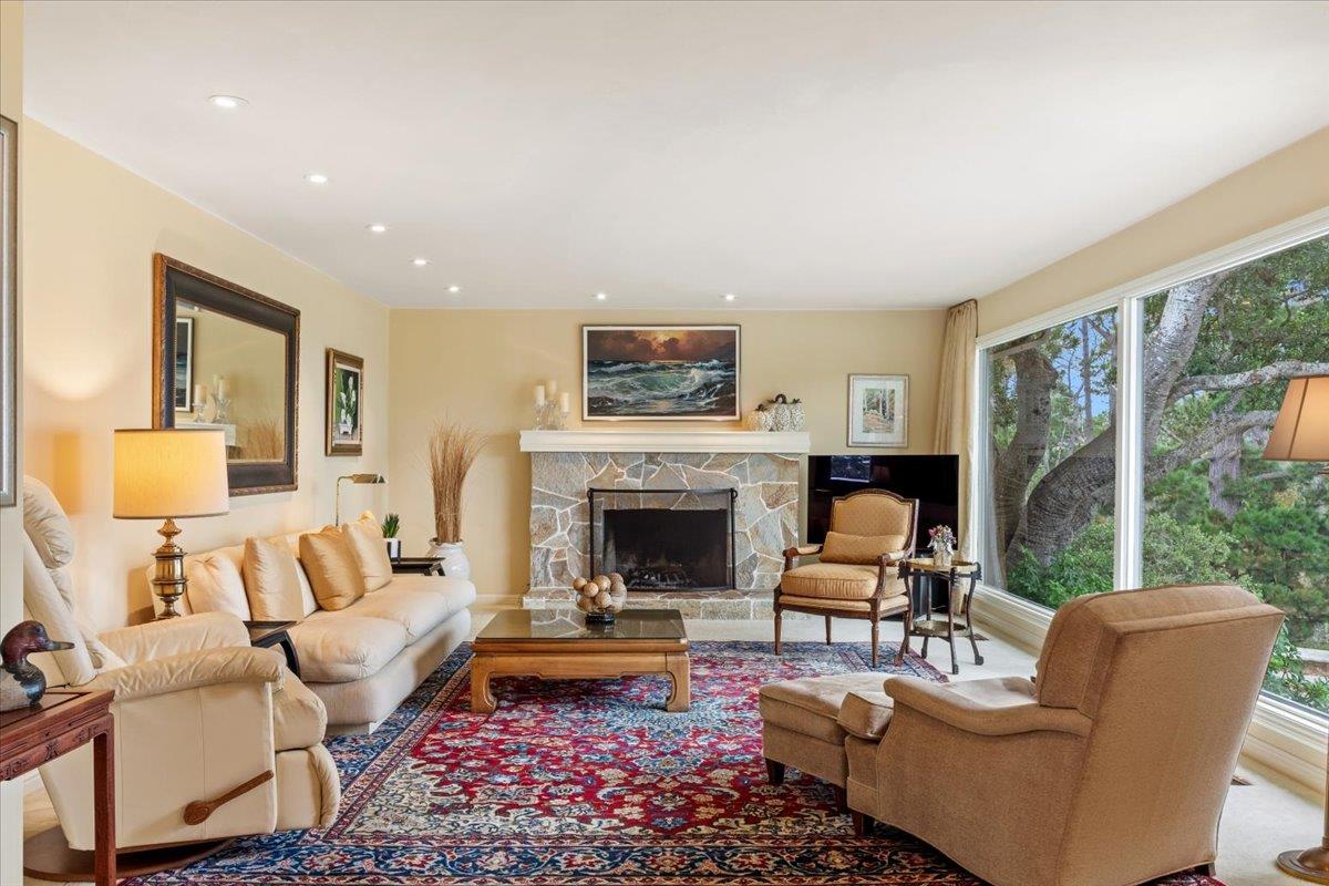 5 Walter Colton DR
