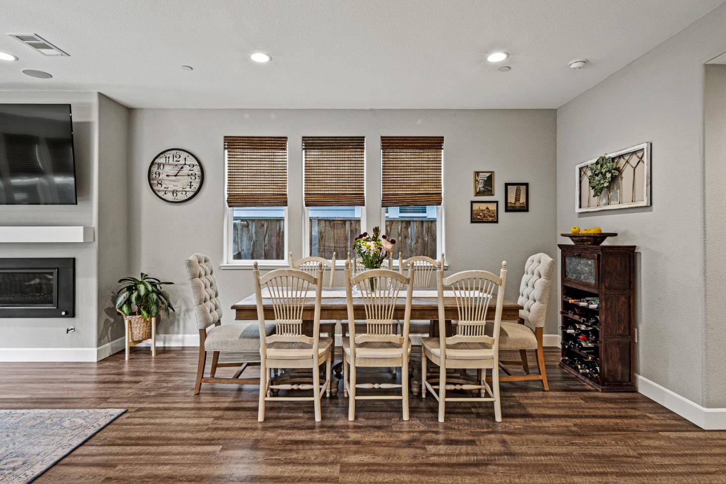 2759 Moonshell LN