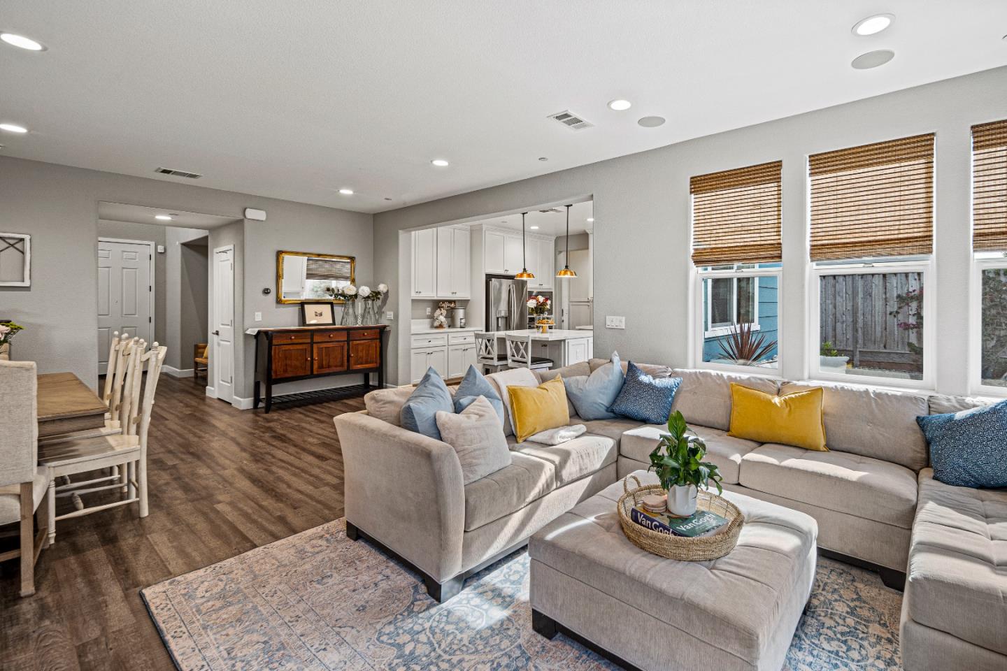 2759 Moonshell LN