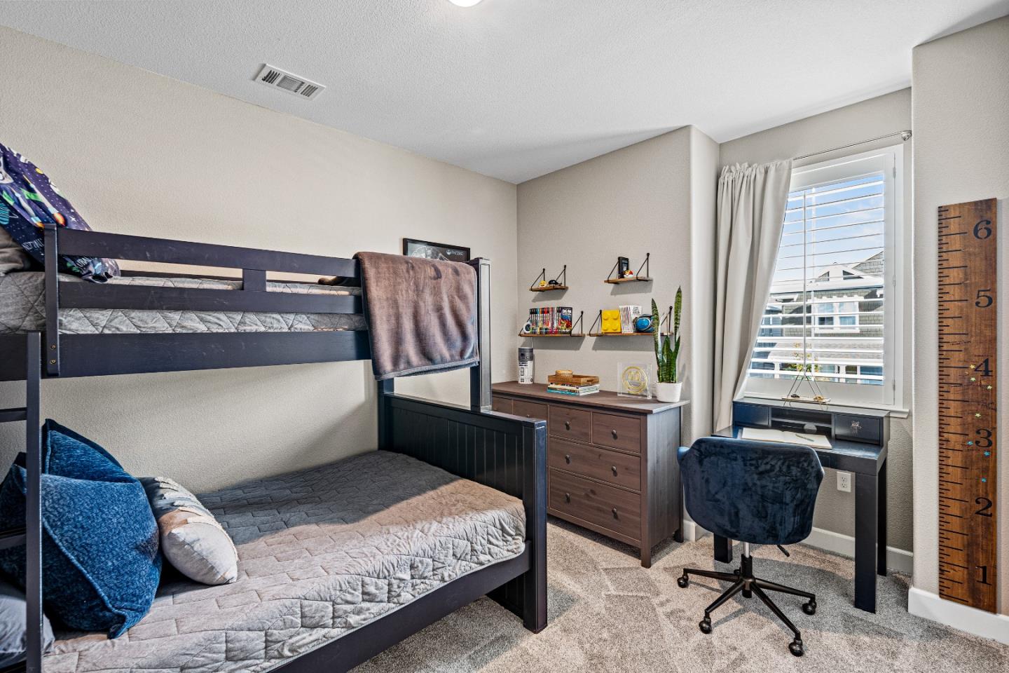 2759 Moonshell LN