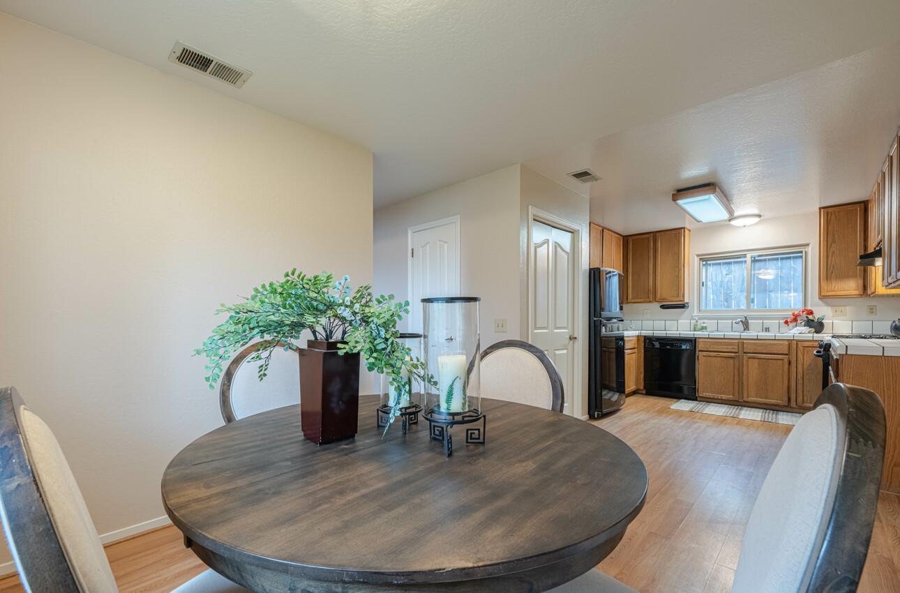 437 Alcalde AVE