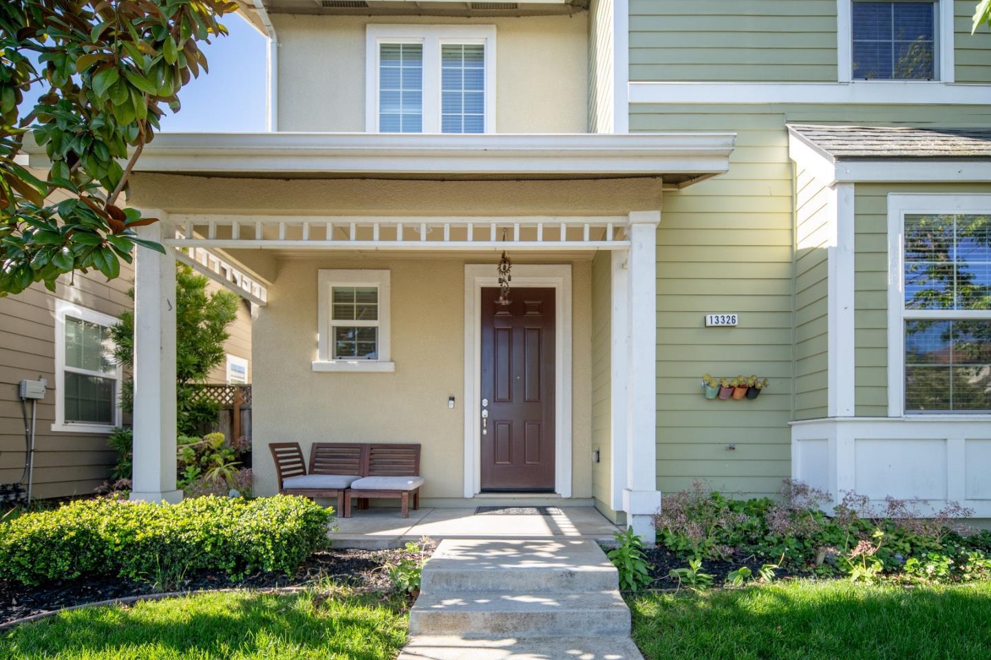 13326 Warren Ave