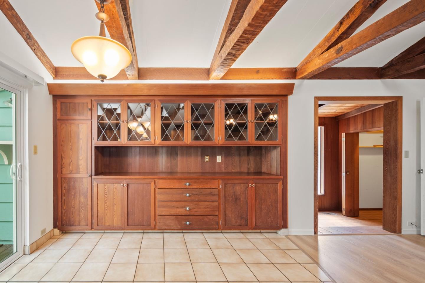 43 Twin Oaks Drive