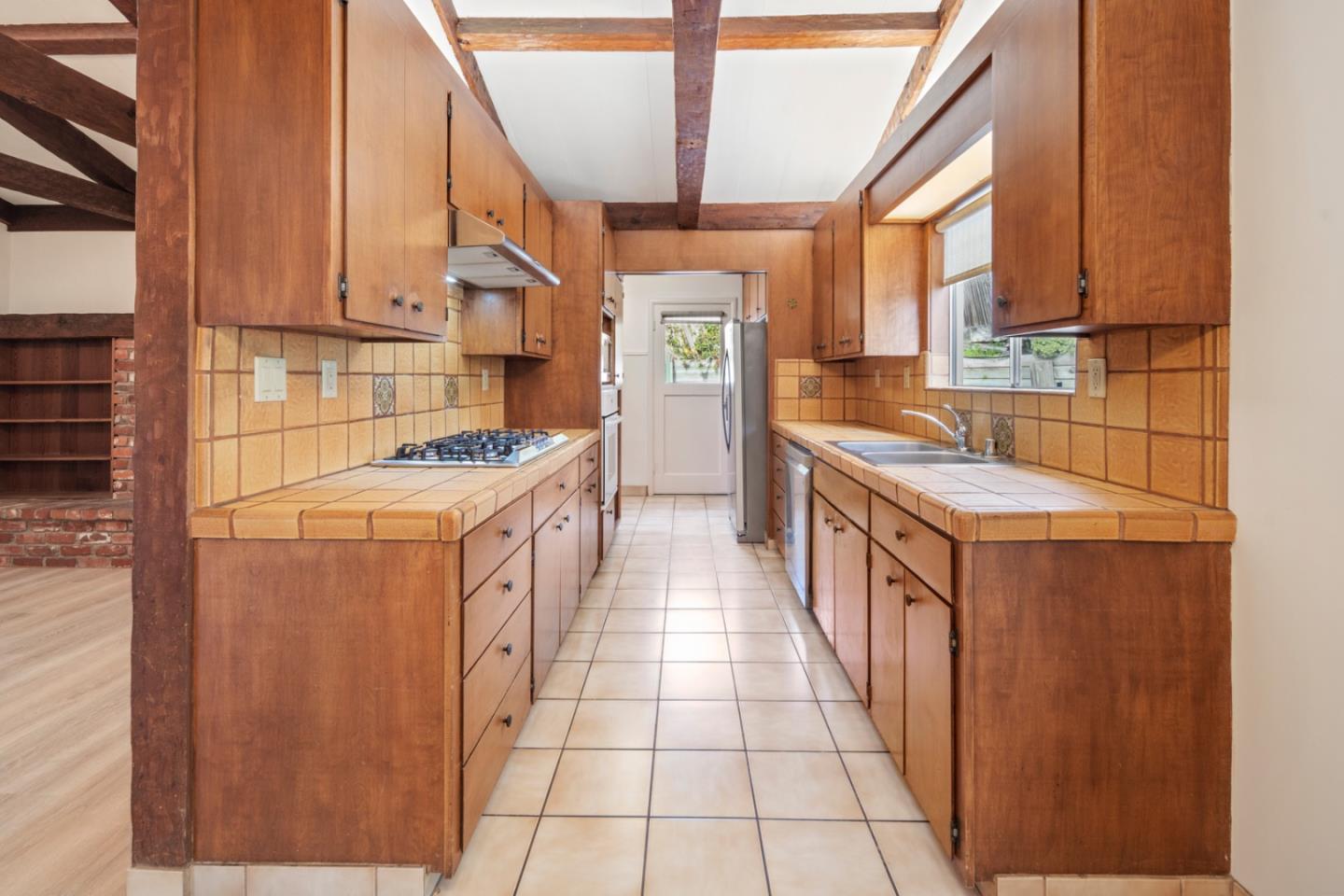 43 Twin Oaks Drive