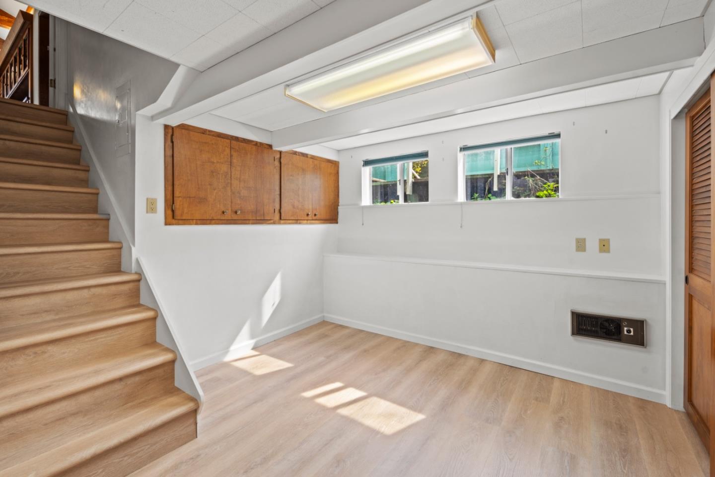43 Twin Oaks Drive