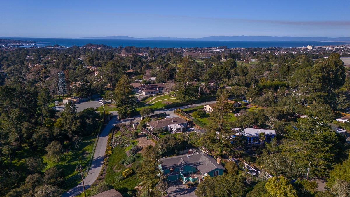 43 Twin Oaks Drive