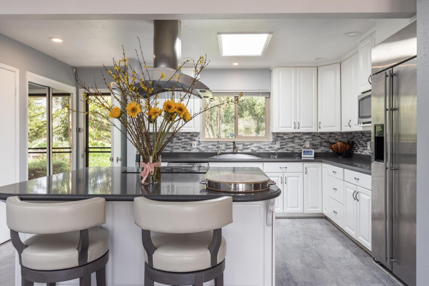 182 Hacienda, CARMEL, CA 93923