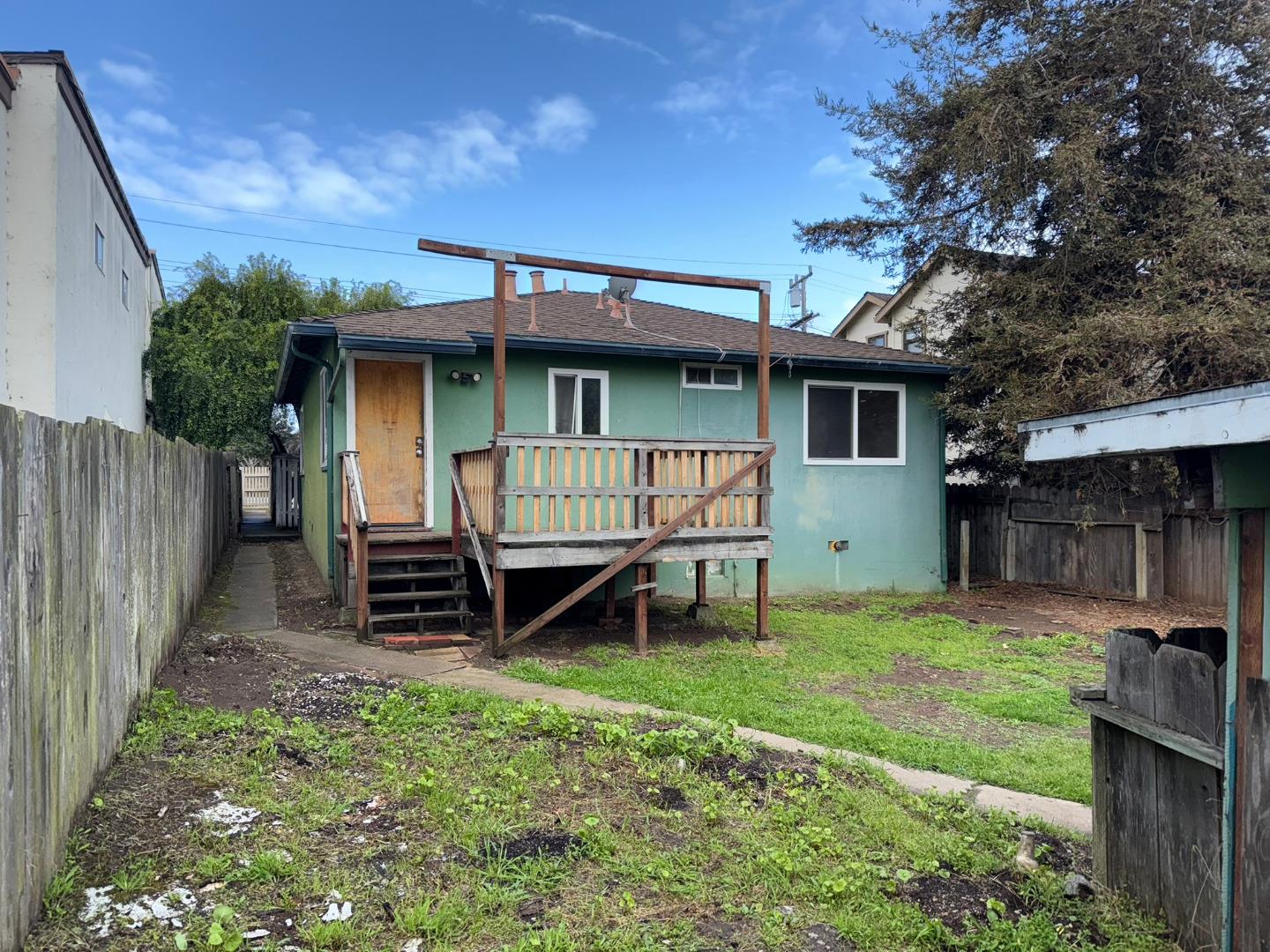421 Garden AVE