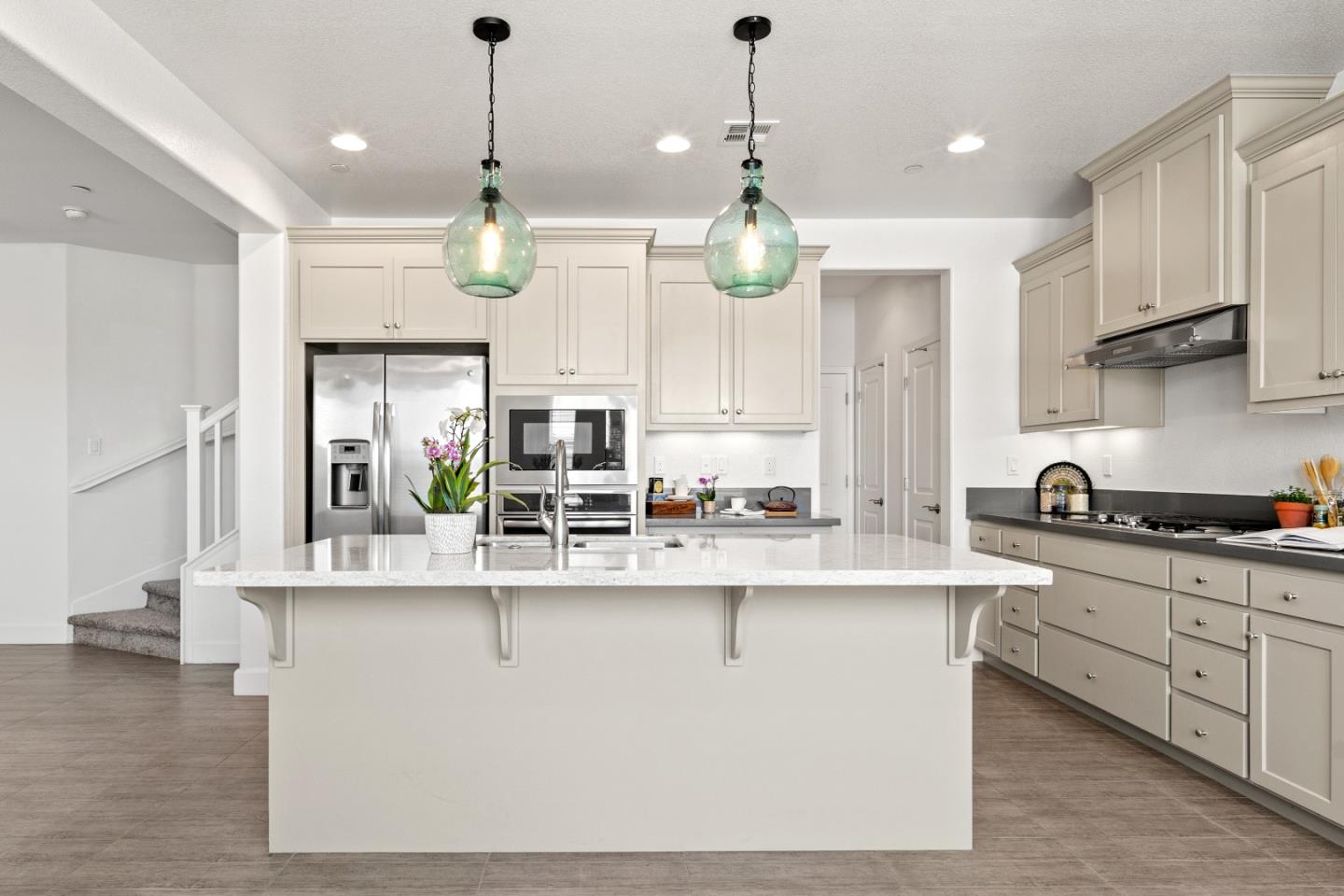2602 Bluewater CT