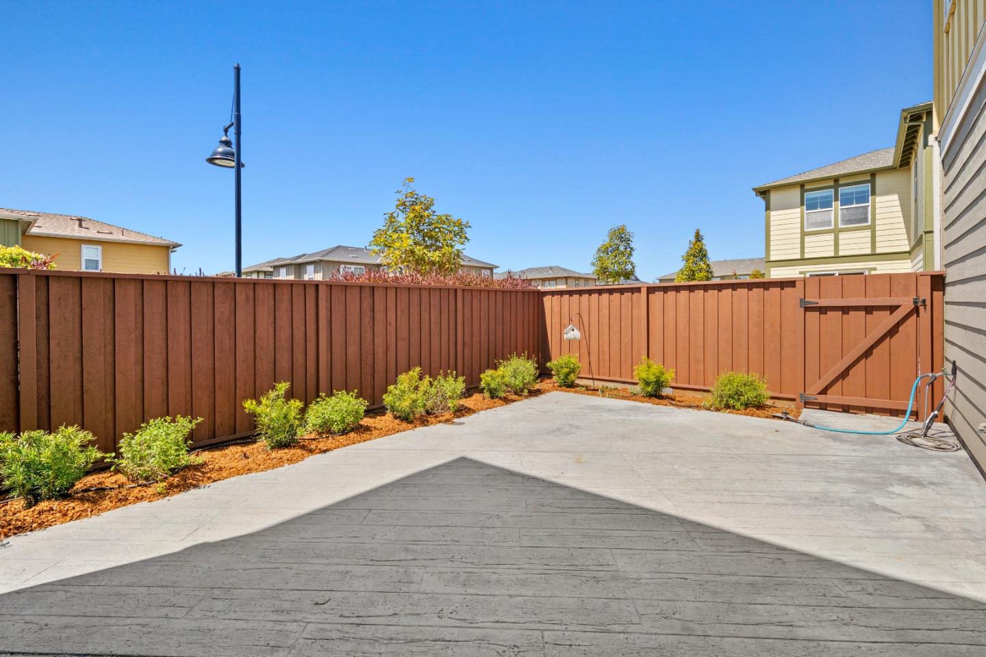 2602 Bluewater CT