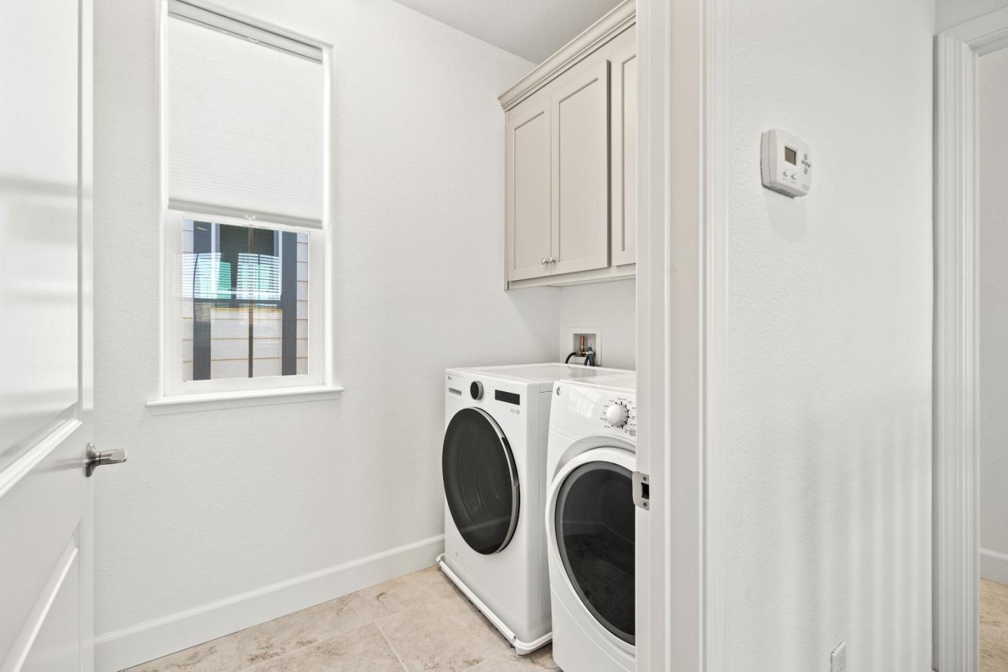 2602 Bluewater CT
