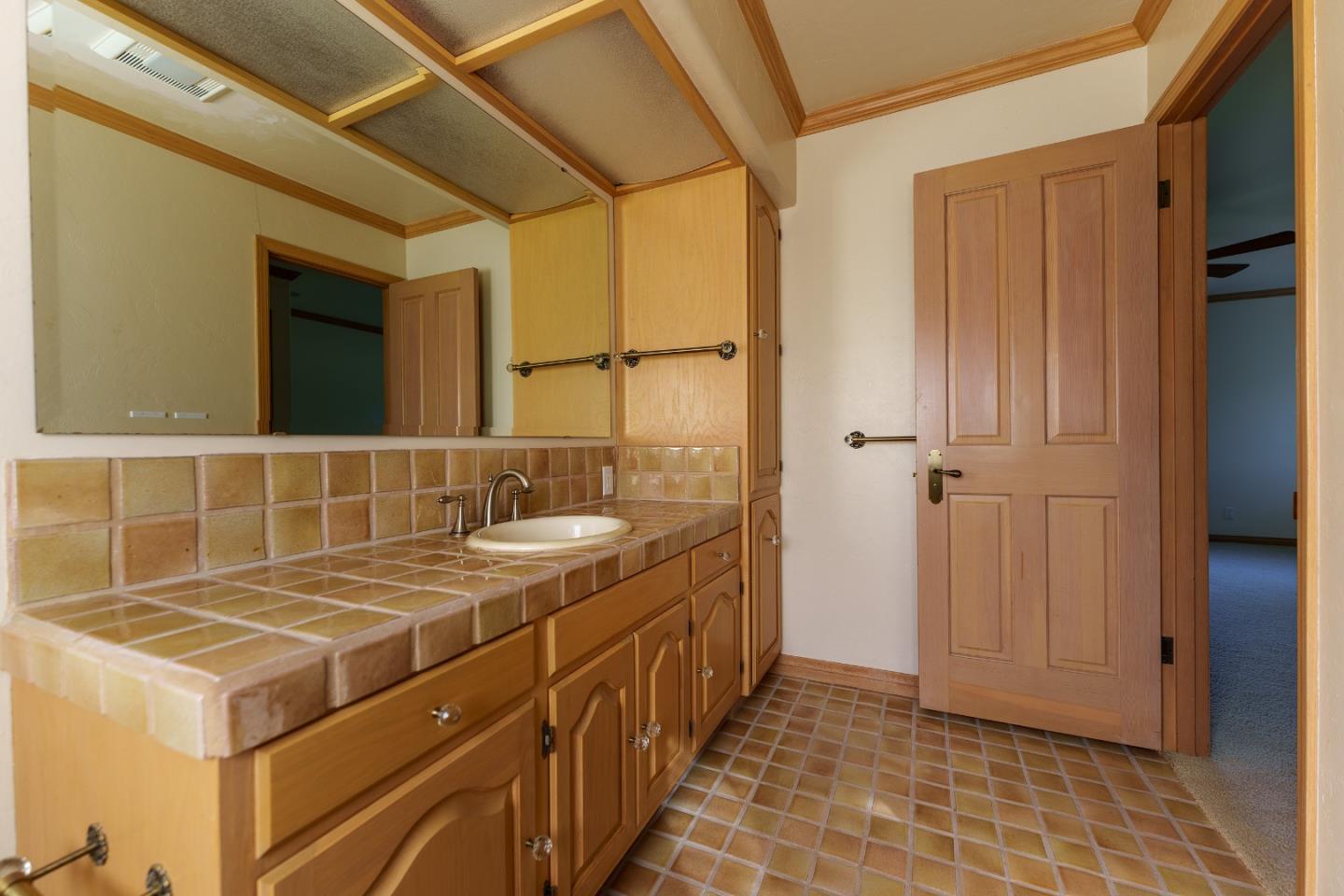 54 Corral De Tierra RD
