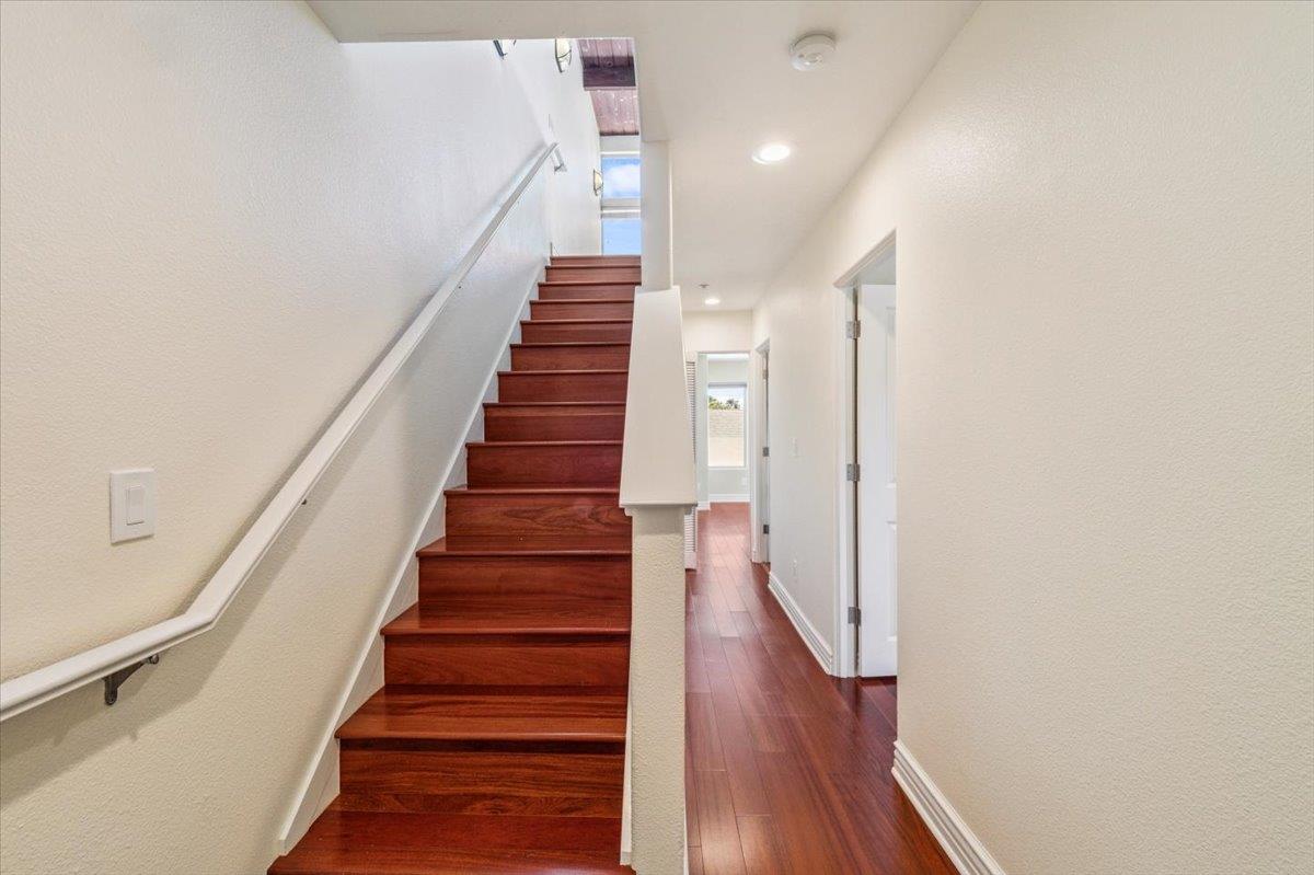 152 Mar Vista DR