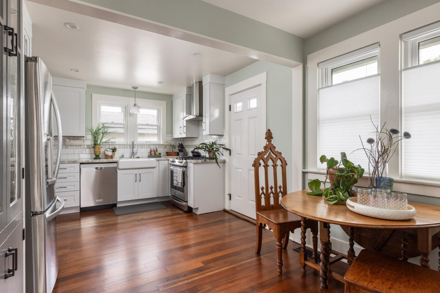 724 Pine Avenue, PACIFIC GROVE, CA 93950