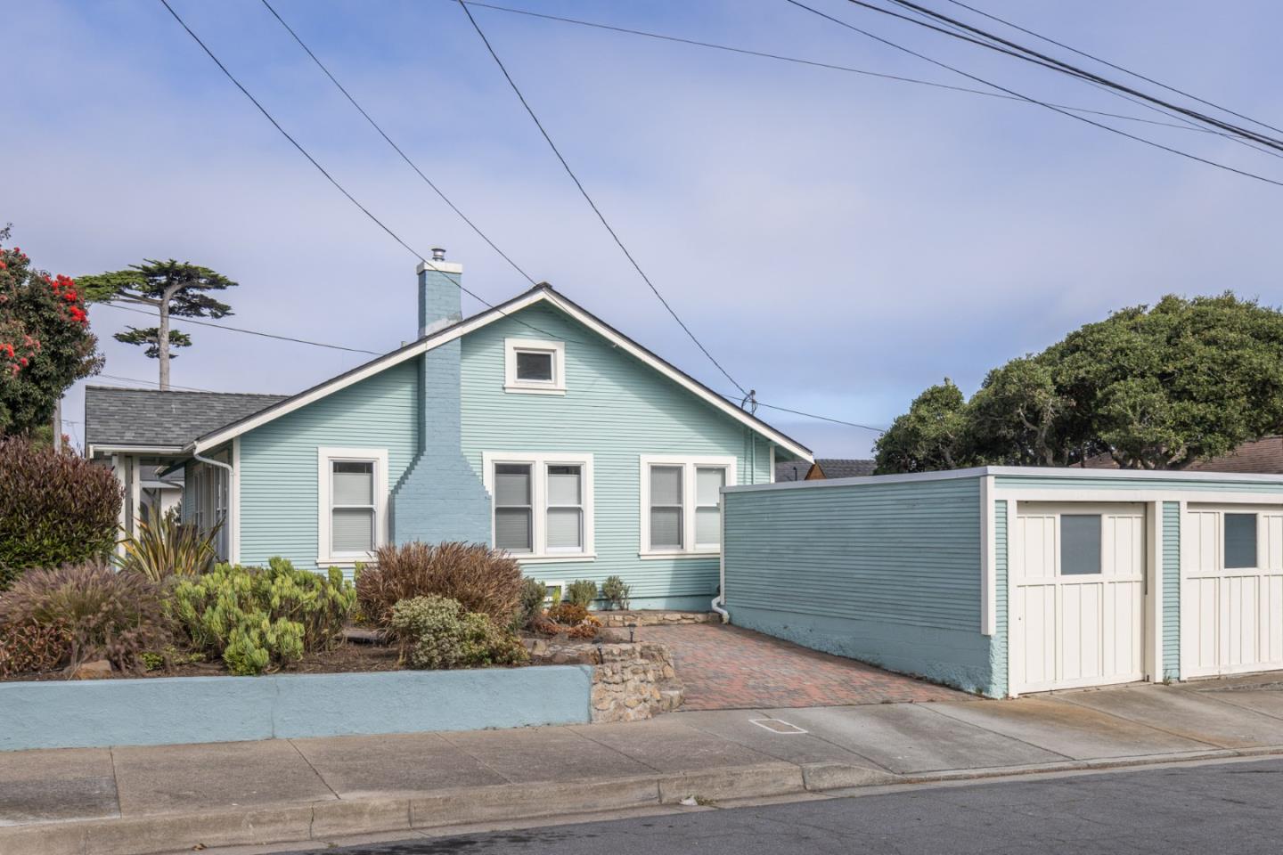 724 Pine Avenue, PACIFIC GROVE, CA 93950