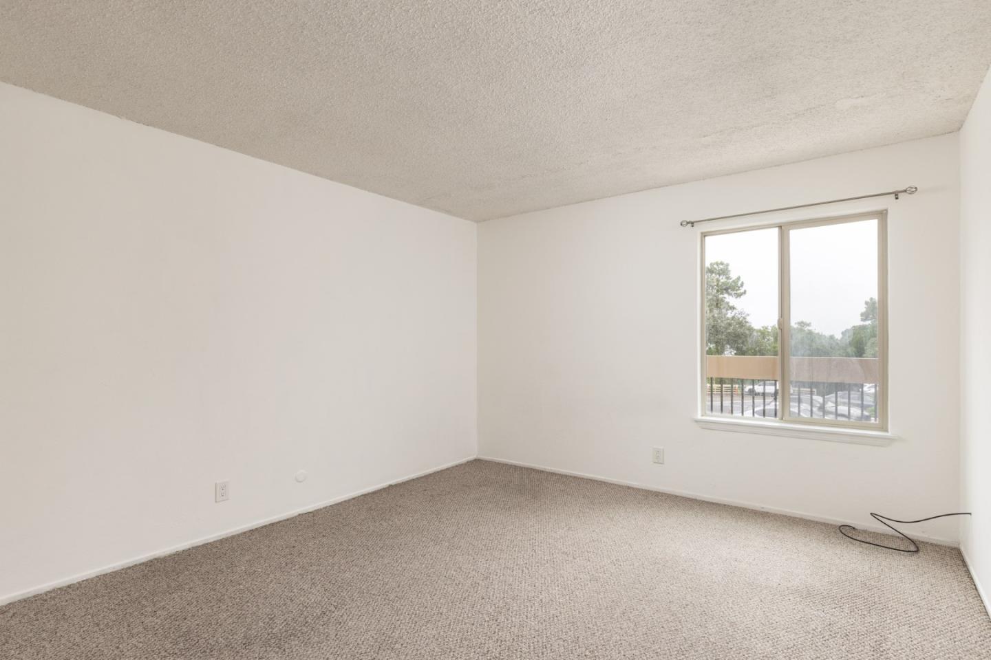 3104 Golden Oaks Lane