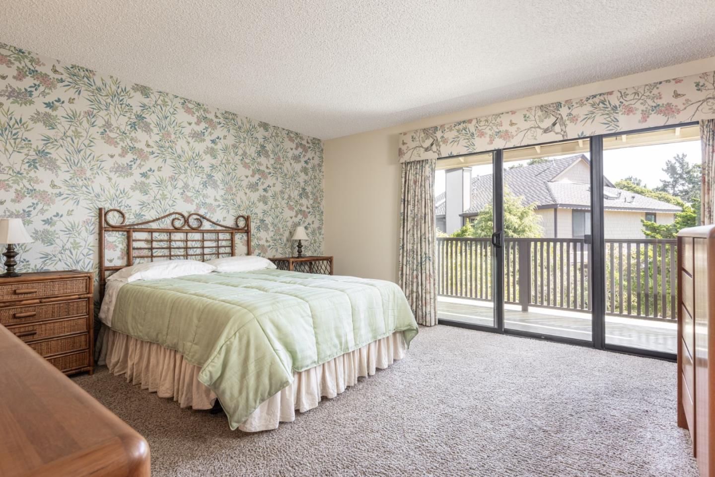 1360 Josselyn Canyon Road 40, MONTEREY, CA 93940