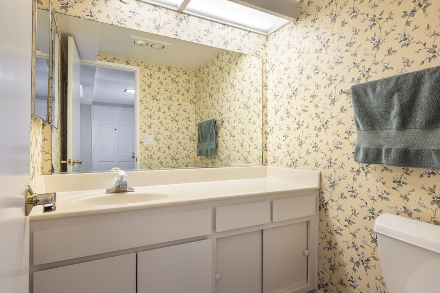 1360 Josselyn Canyon Road 40, MONTEREY, CA 93940