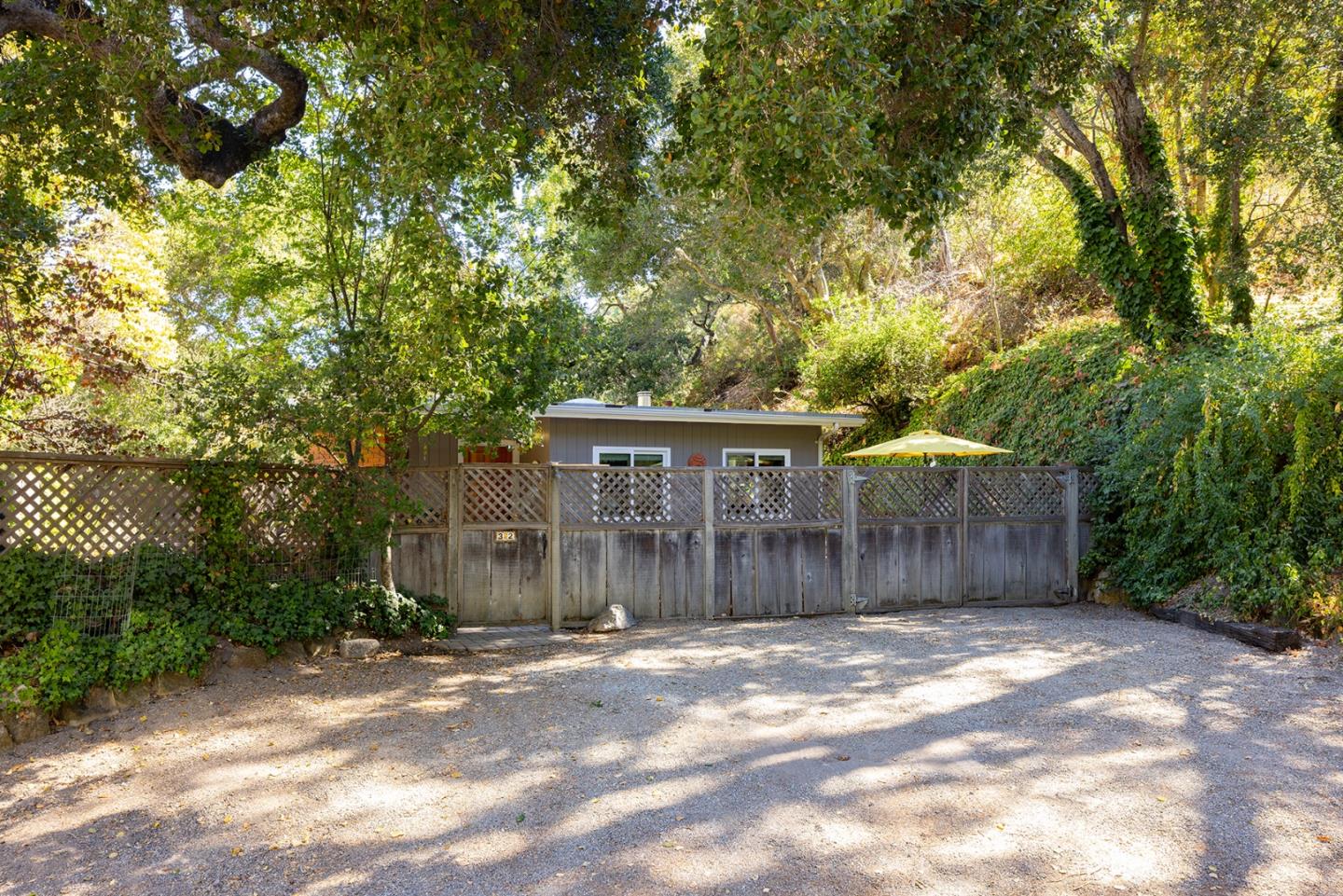 32 Southbank Road