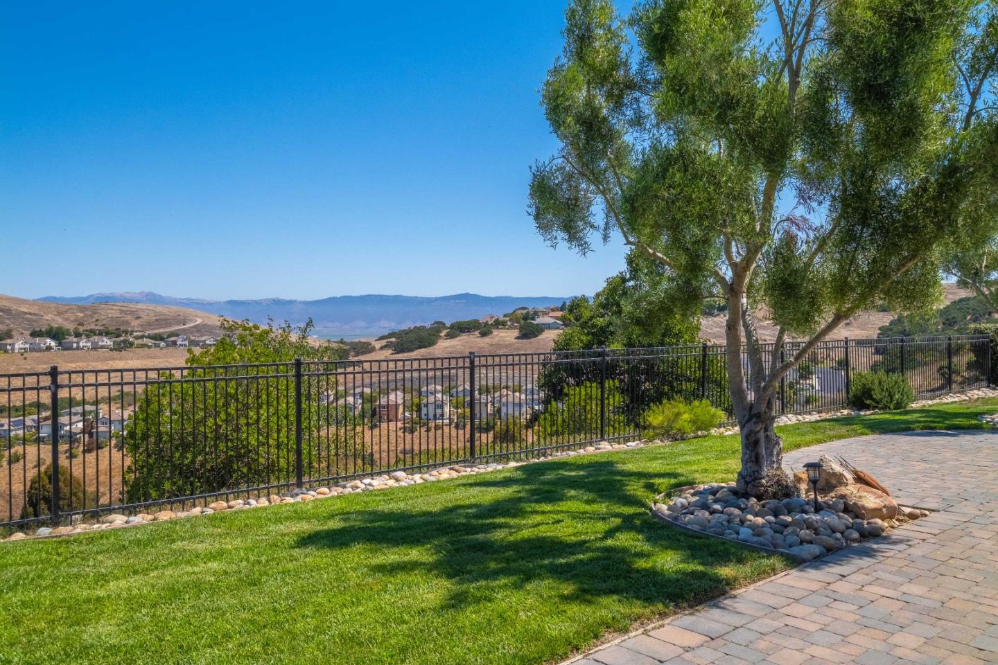 27812 Crowne Point Drive
