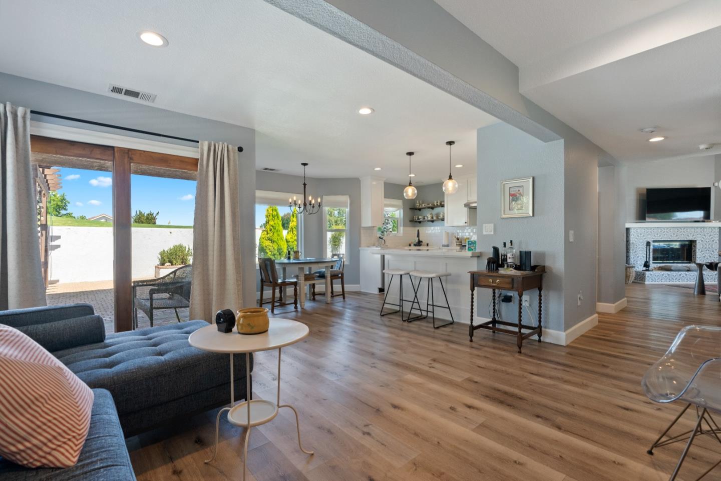 911 Saint Ann Drive