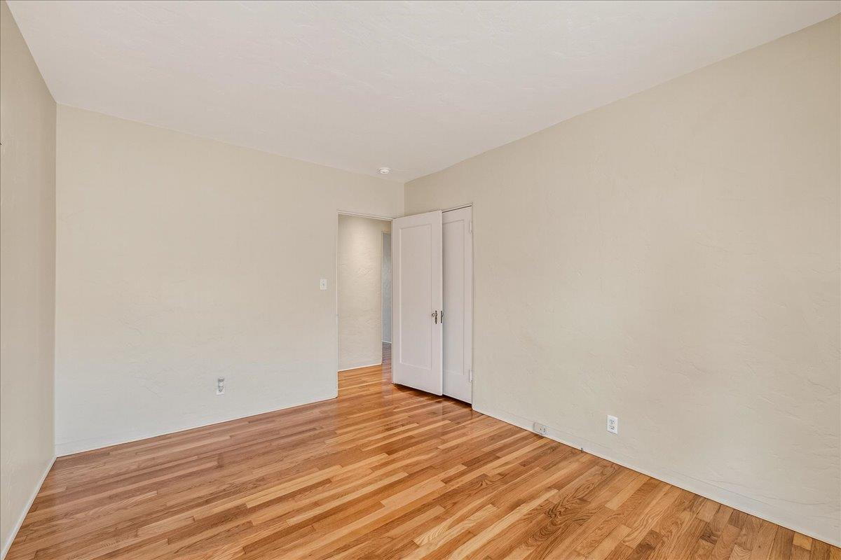 26 Willow ST