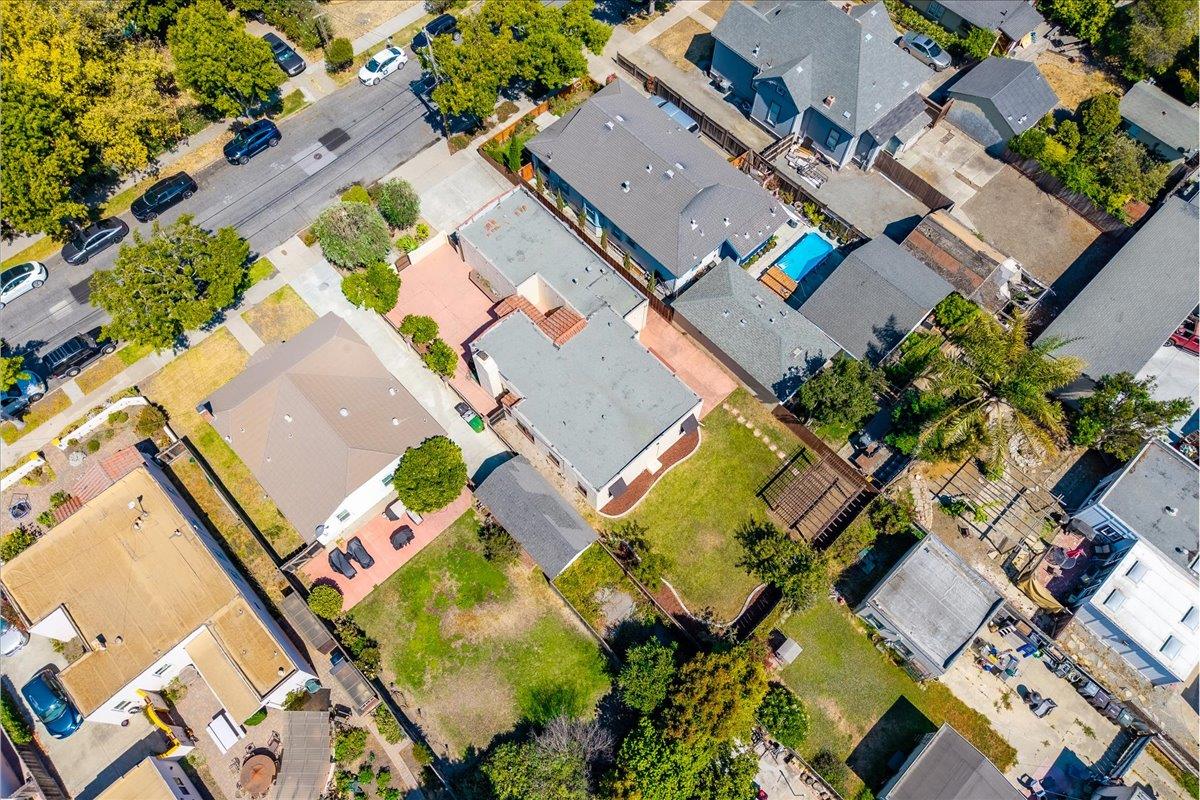 26 Willow ST