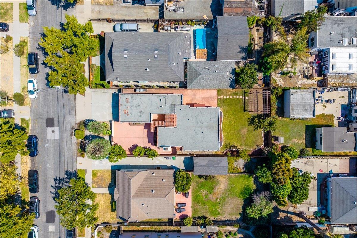 26 Willow ST