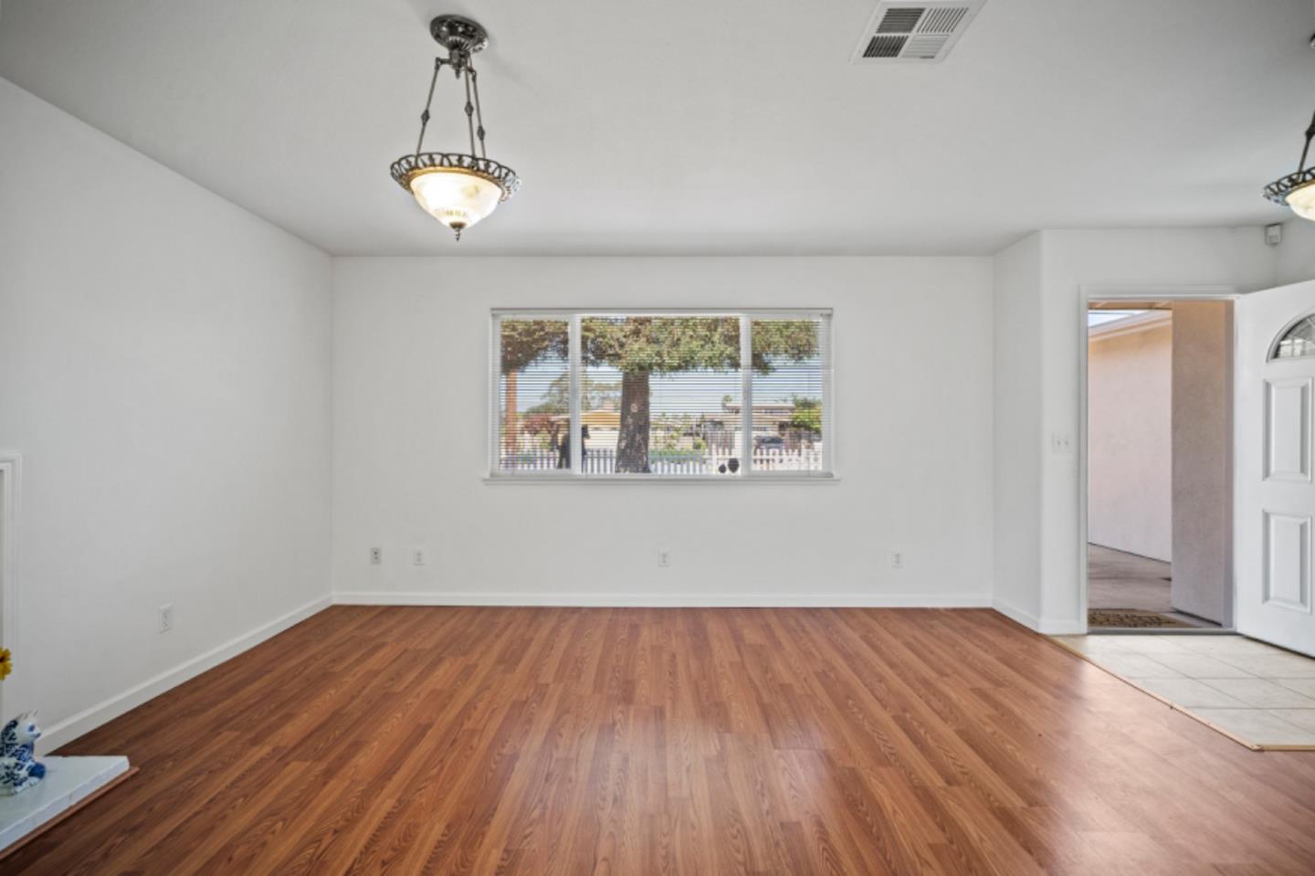 548 Hannon AVE