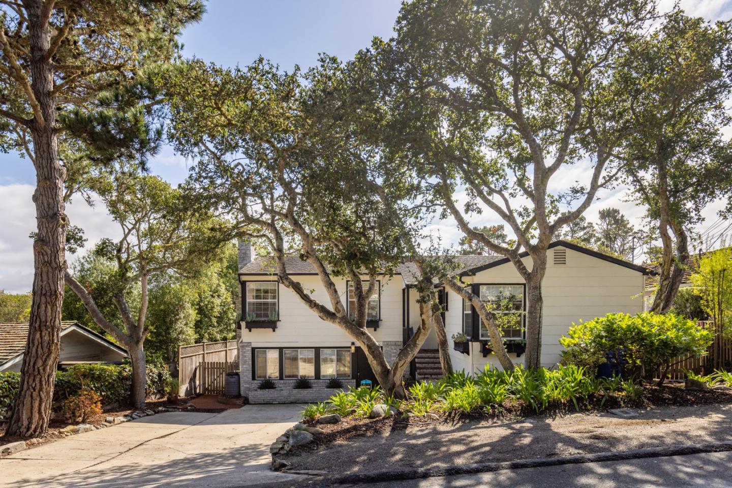 0 5th Avenue 3 SE of Perry Newberry Way, CARMEL, CA 93921