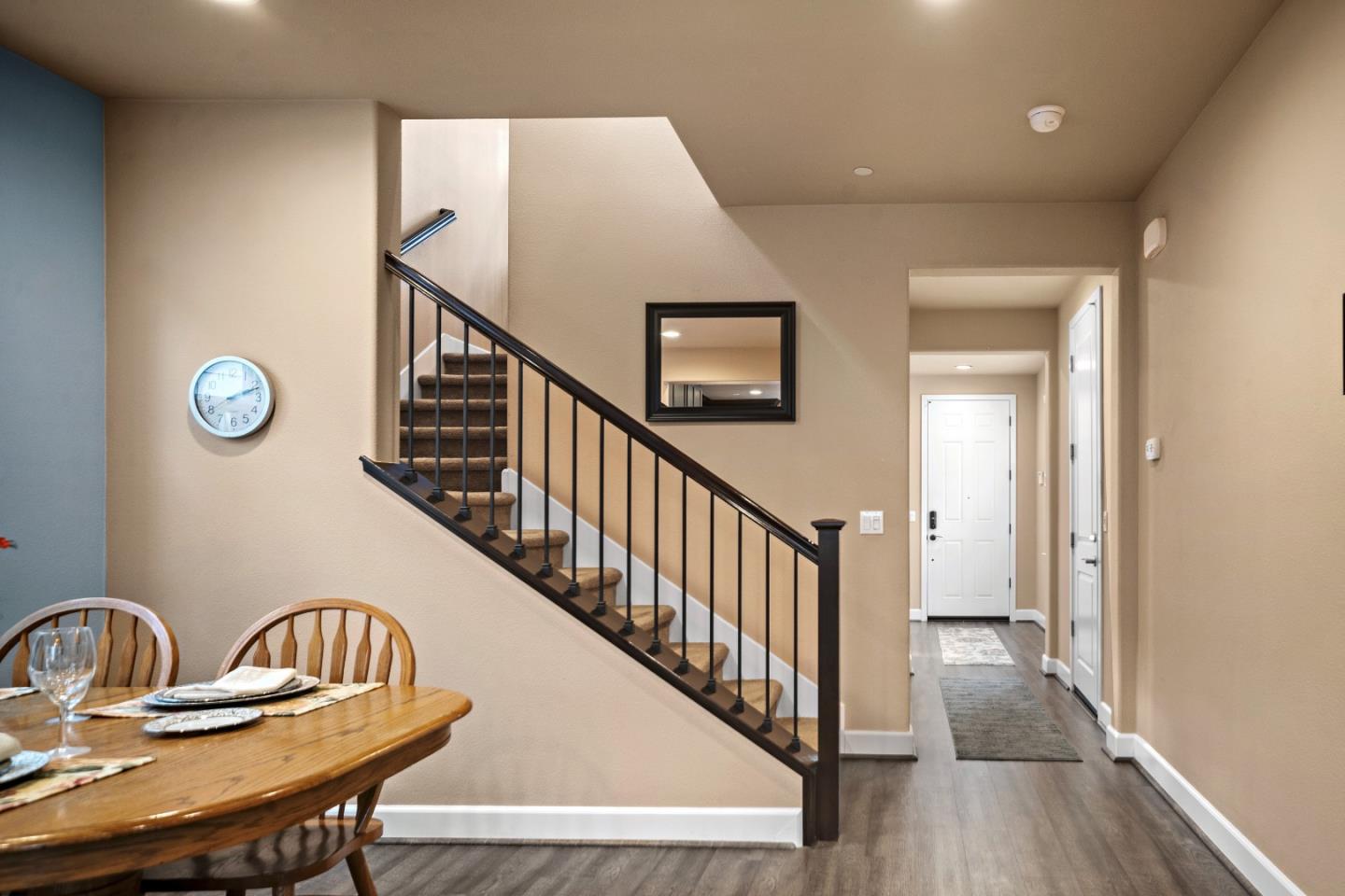2760 Bungalow DR