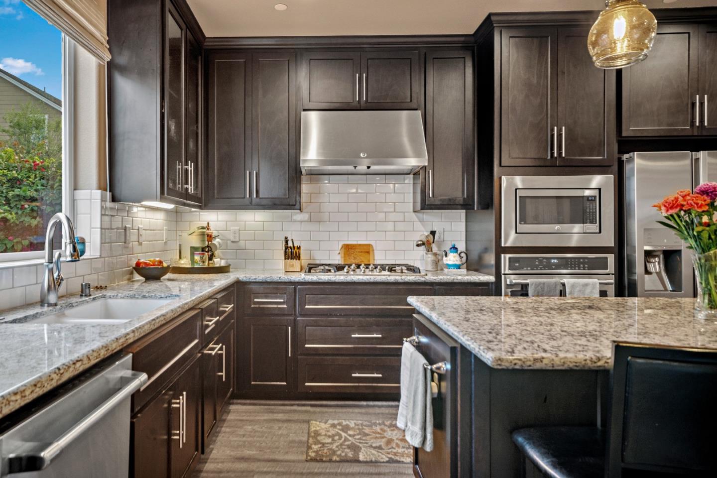 2760 Bungalow DR