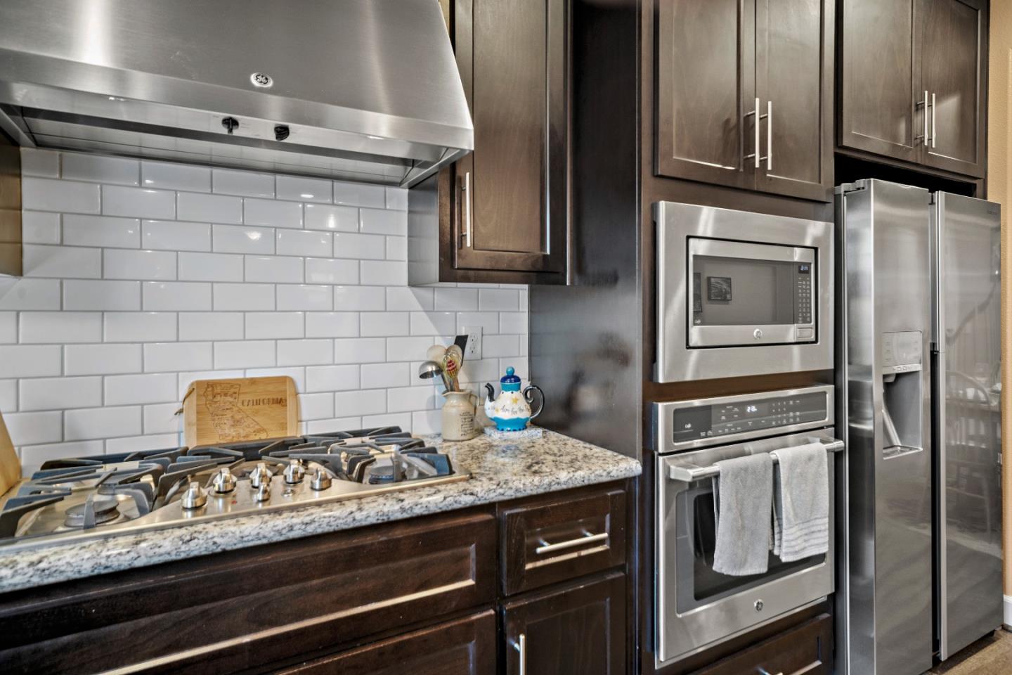 2760 Bungalow DR