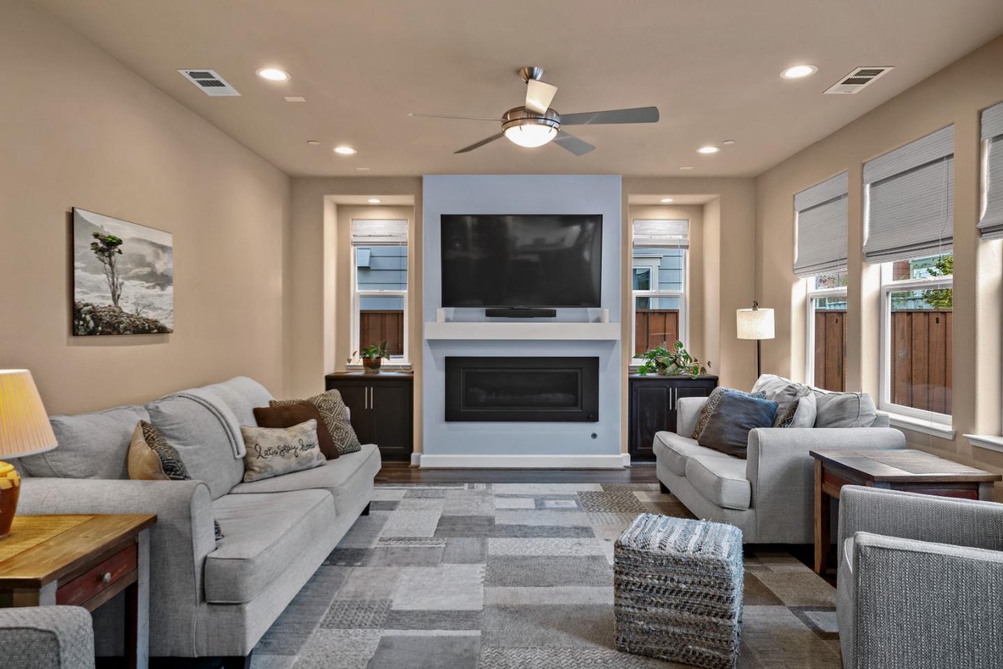 2760 Bungalow DR