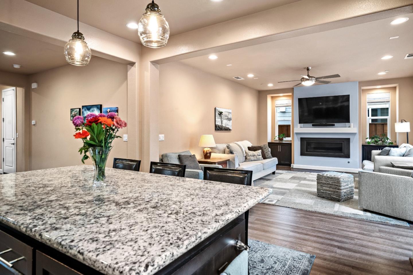 2760 Bungalow DR
