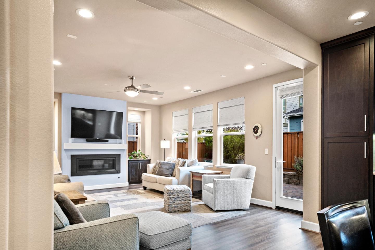 2760 Bungalow DR
