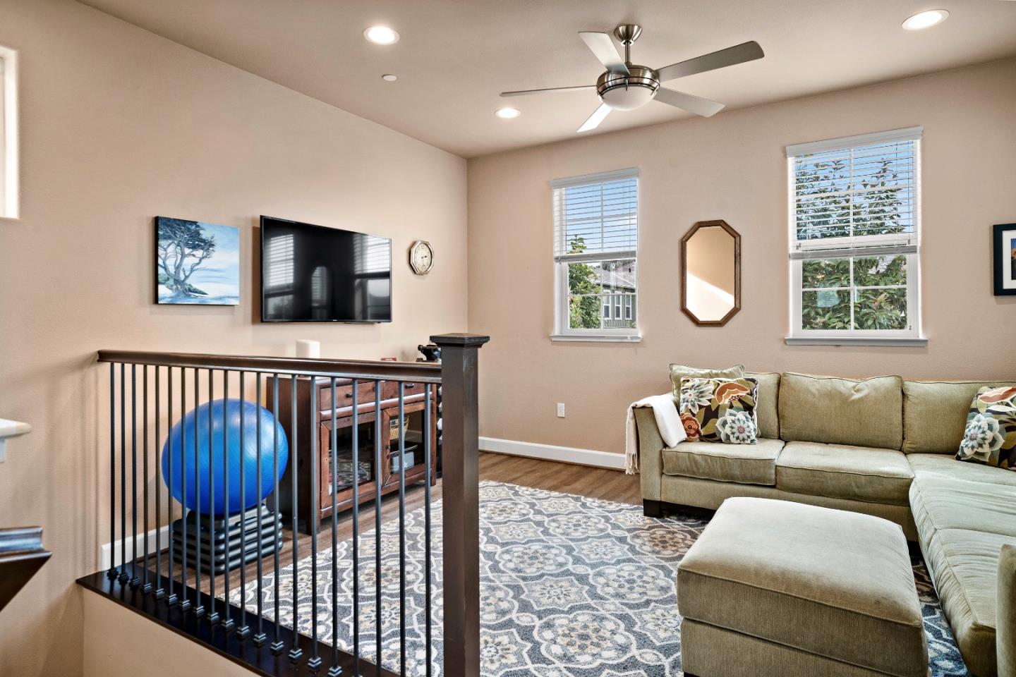 2760 Bungalow DR