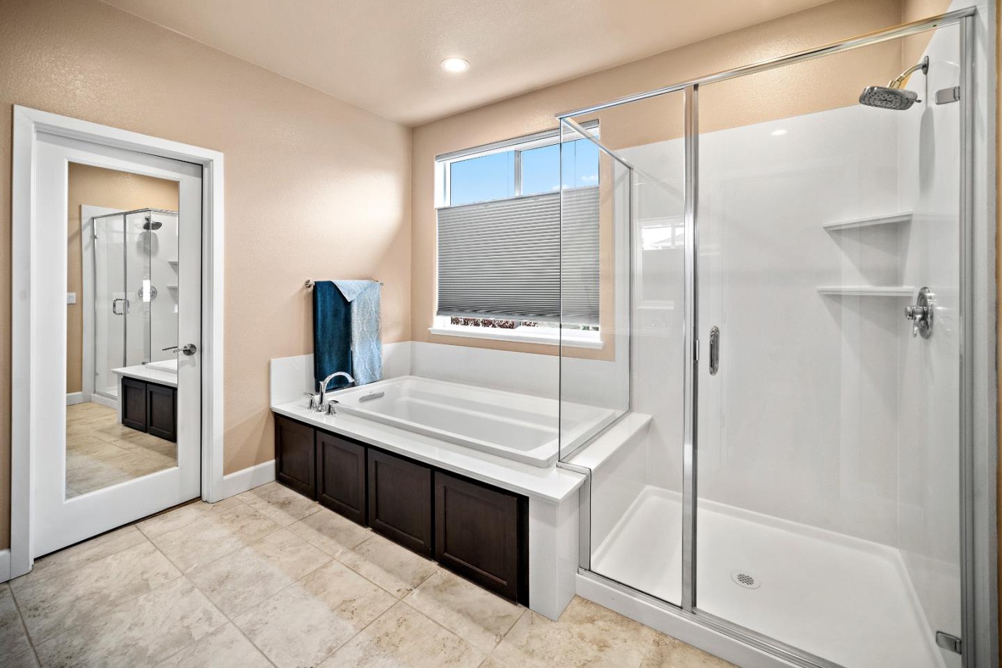 2760 Bungalow DR