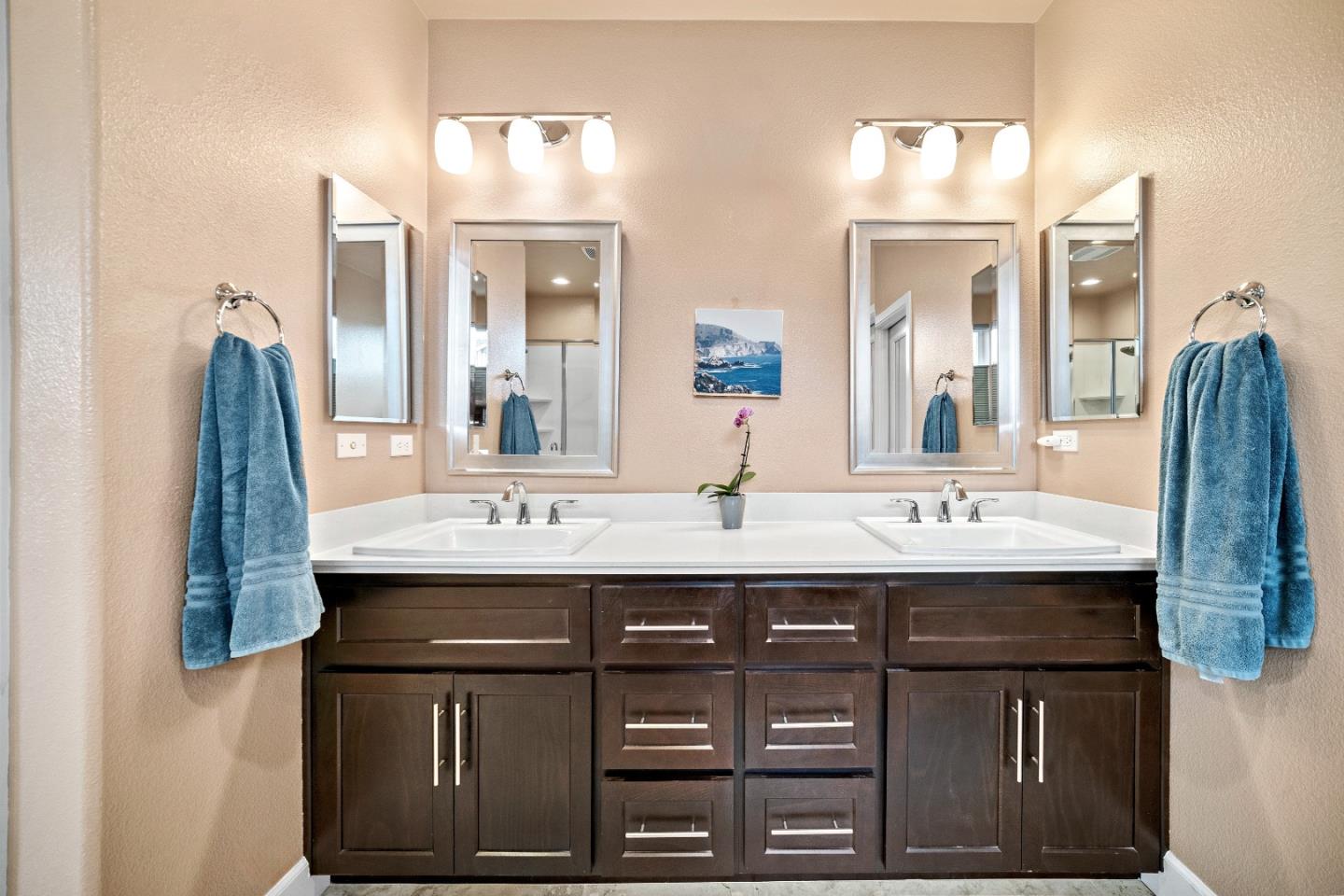 2760 Bungalow DR