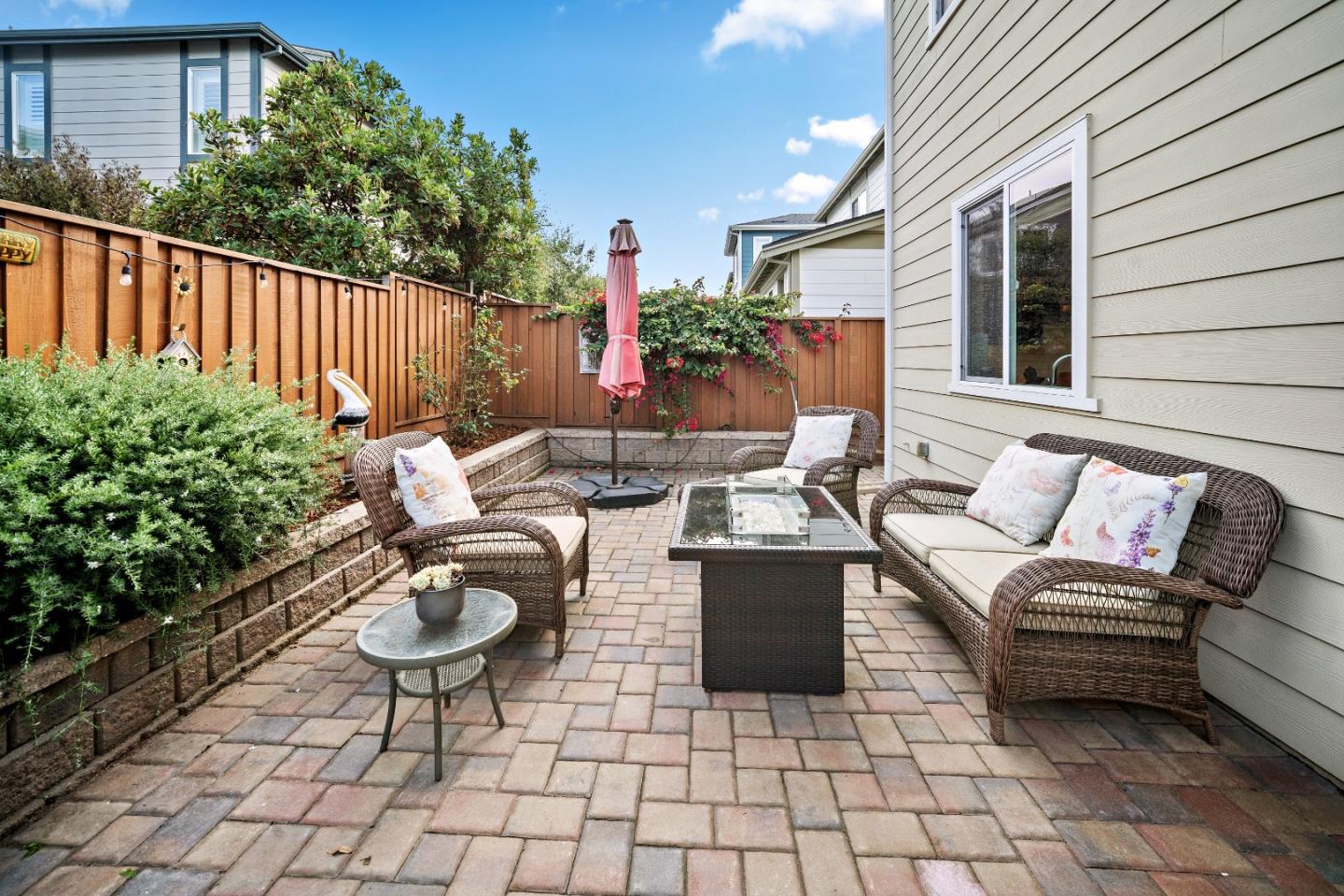 2760 Bungalow DR